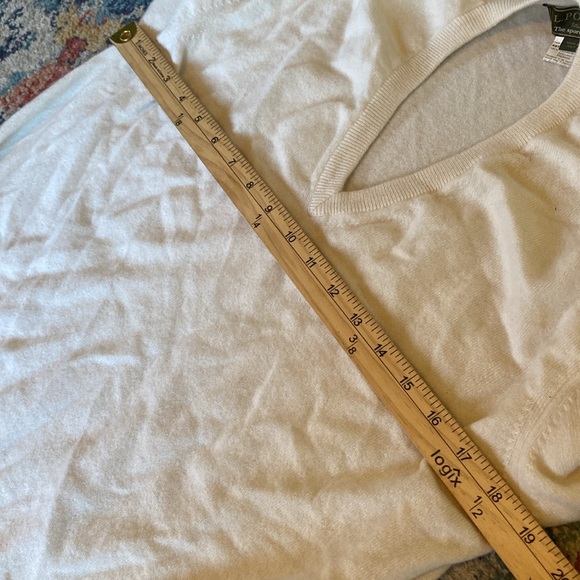 J L Powell cashmere sweater - Picture 5 of 6